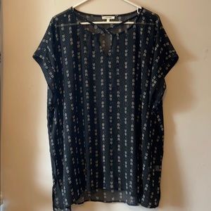 Maurices 2X Sheer Top w/Cris Cross neckline
